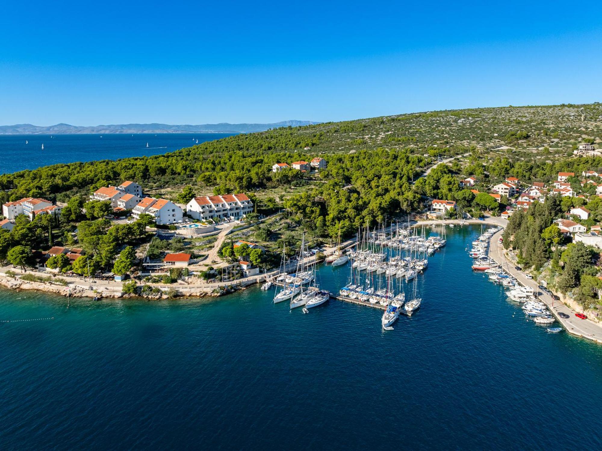 Apartment Milna - With Swimming Pool & Amazing Seaviews, Above Bijaka Beach Milna (Brac) Exterior foto